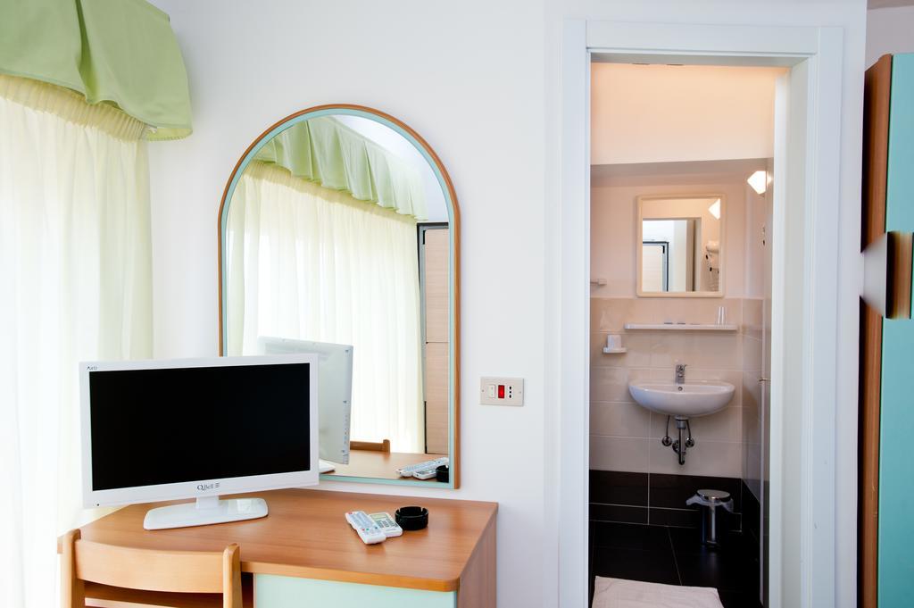 רימיני Albergo Villa Mauri מראה חיצוני תמונה